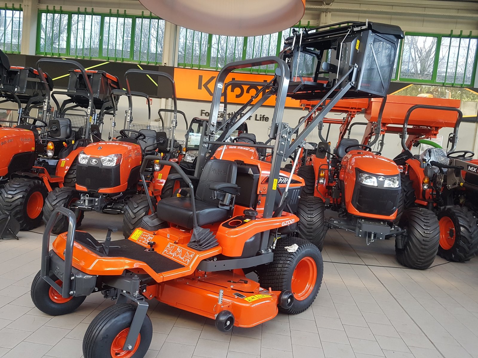 Großflächenmäher of the type Kubota GZD21HD Ausstellungsgerät, Neumaschine in Olpe (Picture 4)