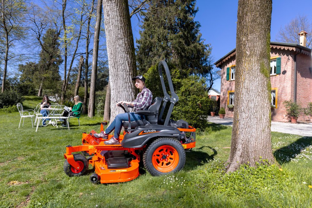 Großflächenmäher van het type Kubota Z4-451 Zero-Turn, Gebrauchtmaschine in Olpe (Foto 3)