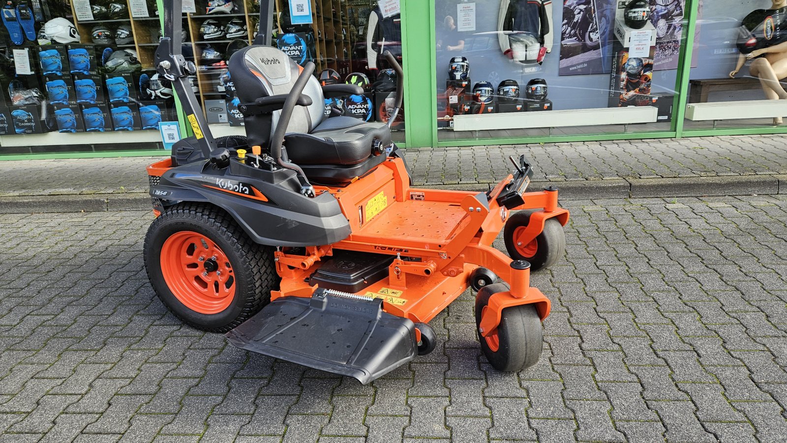 Großflächenmäher van het type Kubota Z4-451 Zero-Turn, Gebrauchtmaschine in Olpe (Foto 4)