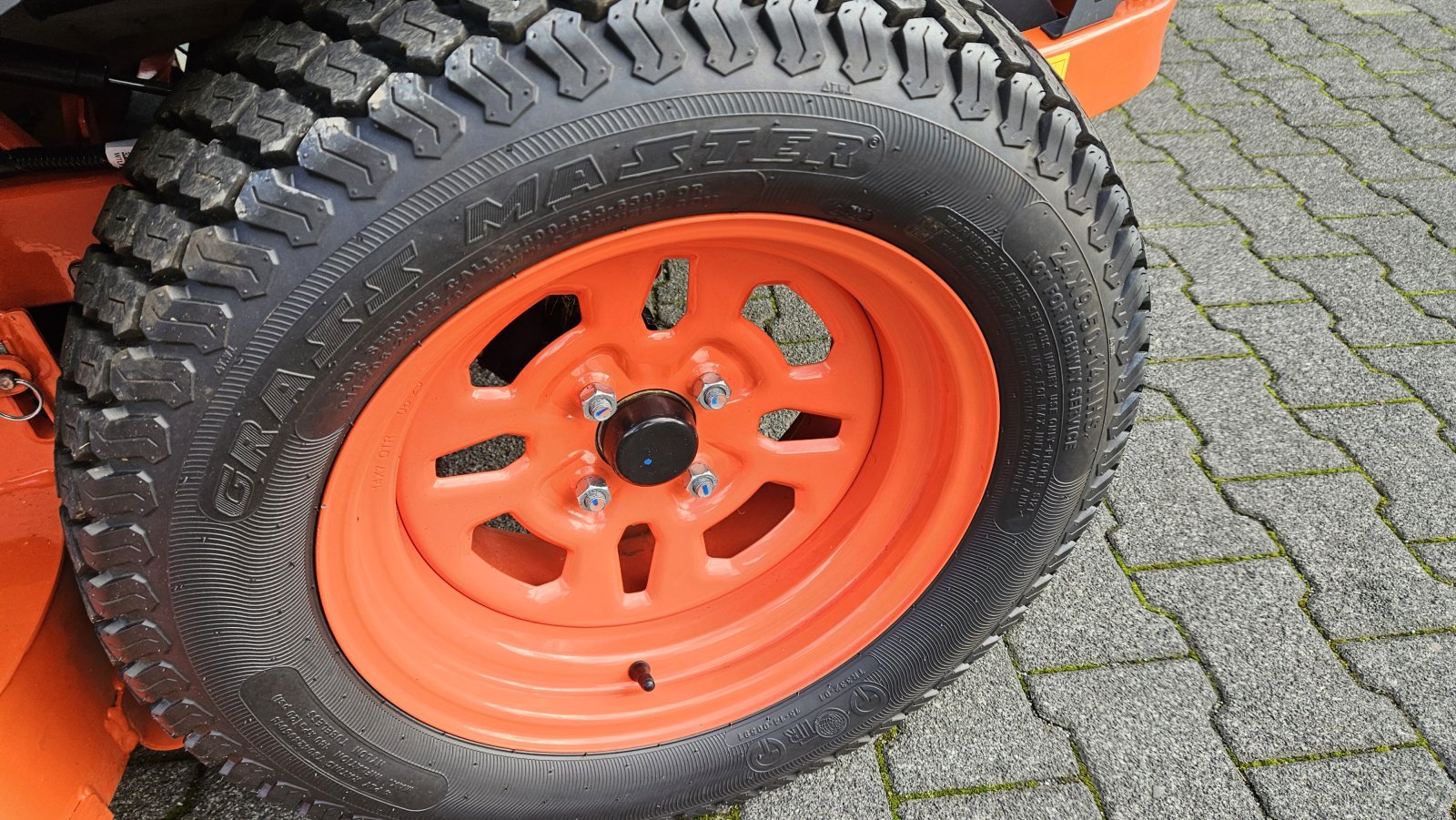 Großflächenmäher van het type Kubota Z4-451 Zero-Turn, Gebrauchtmaschine in Olpe (Foto 15)