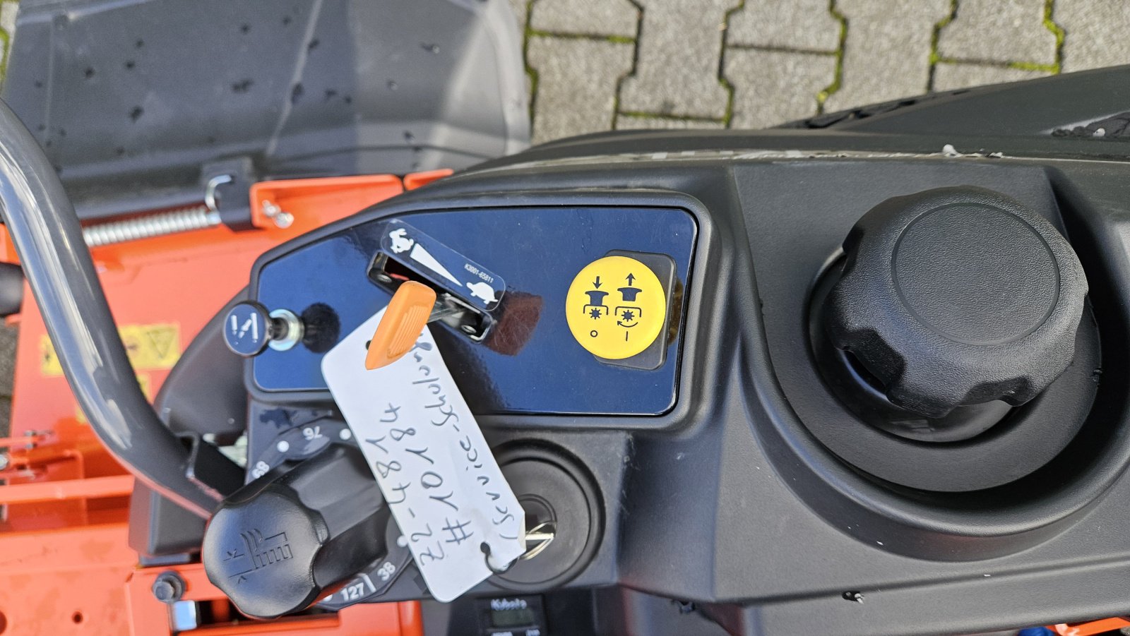 Großflächenmäher van het type Kubota Z4-451 Zero-Turn, Gebrauchtmaschine in Olpe (Foto 19)