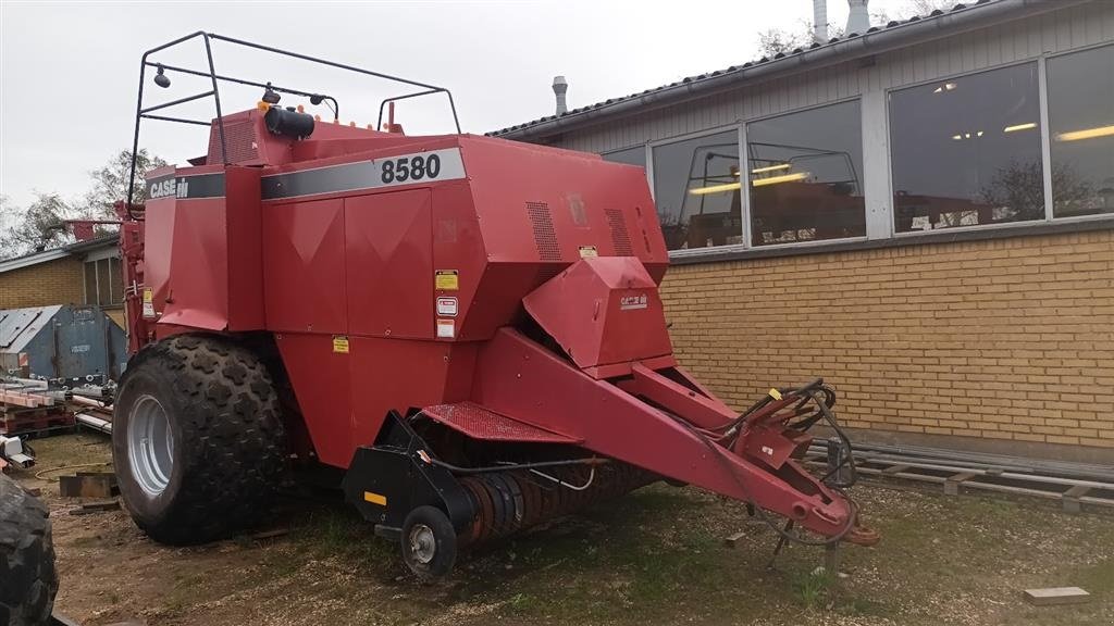 Großpackenpresse van het type Case IH 8580, Gebrauchtmaschine in Ikast (Foto 3)