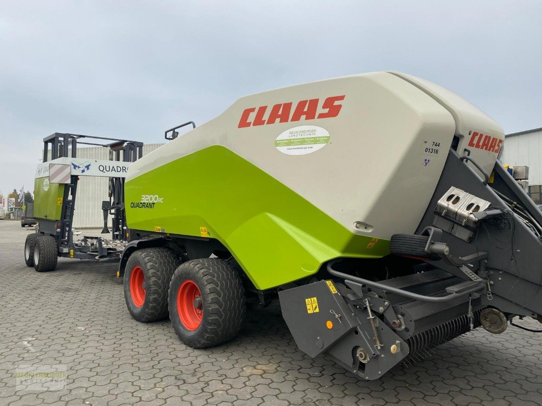 Großpackenpresse du type CLAAS 3200 RC mit QuadroPac V, Gebrauchtmaschine en Mühlengeez (Photo 1)