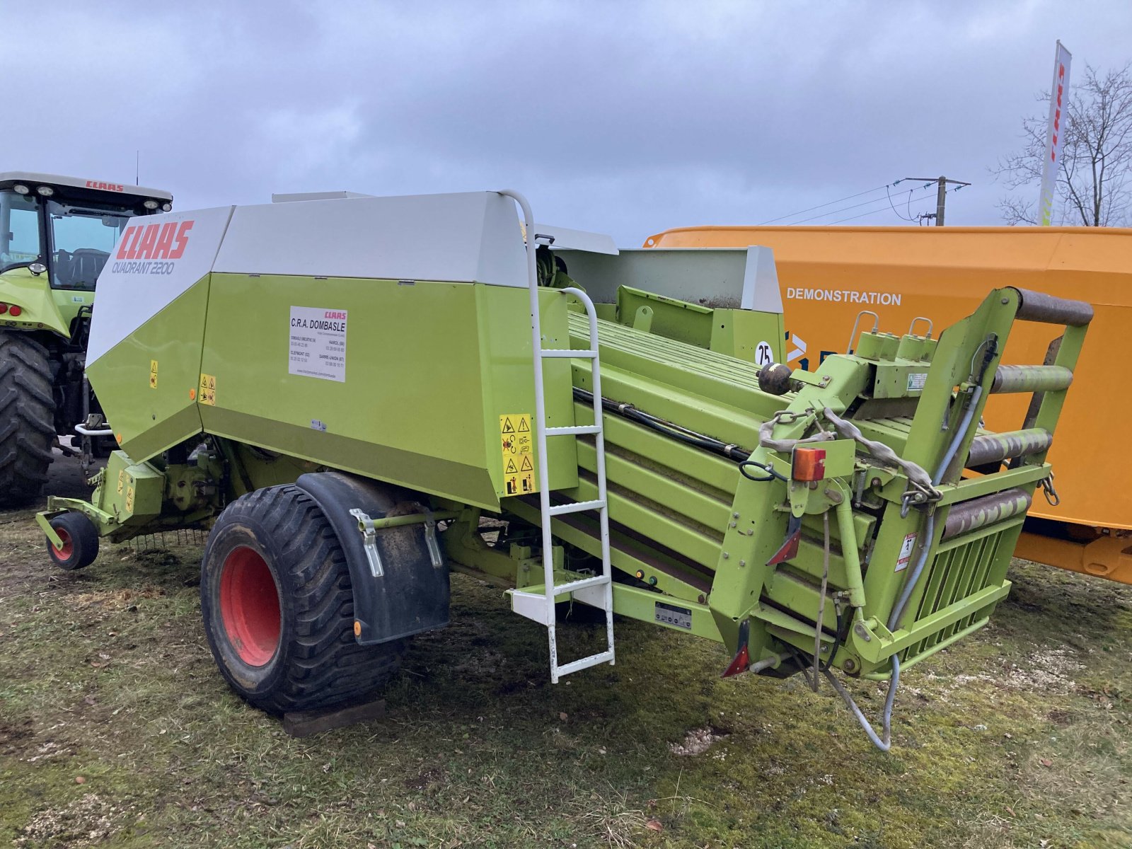 Großpackenpresse типа CLAAS PRESSE QUADRANT 2200, Gebrauchtmaschine в NOGENT (Фотография 3)