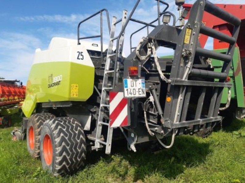 Großpackenpresse a típus CLAAS Q 3300 RF, Gebrauchtmaschine ekkor: Sainte Menehould (Kép 5)