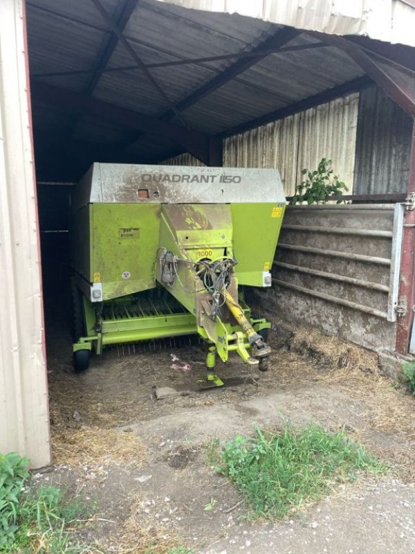 Großpackenpresse van het type CLAAS QUADRANT 1150 DUO PACK, Gebrauchtmaschine in SAINTE GENEVIEVE SUR AGENCE (Foto 3)