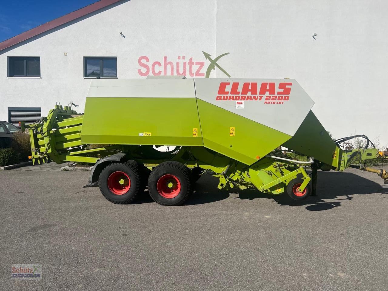 Großpackenpresse des Typs CLAAS Quadrant 2200 RC Brandschaden Ballenpresse, Gebrauchtmaschine in Schierling (Bild 1)