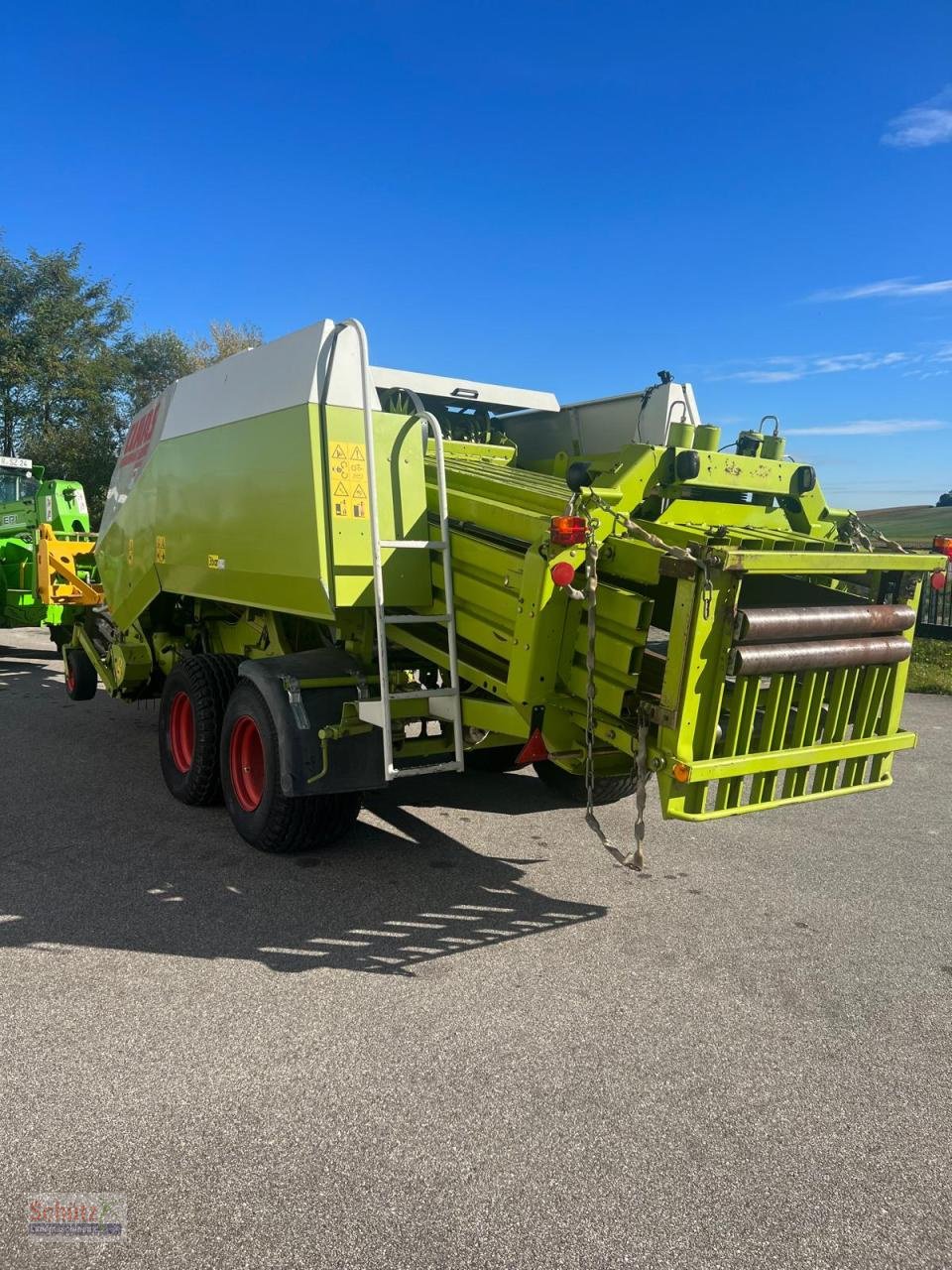 Großpackenpresse des Typs CLAAS Quadrant 2200 RC Brandschaden Ballenpresse, Gebrauchtmaschine in Schierling (Bild 4)