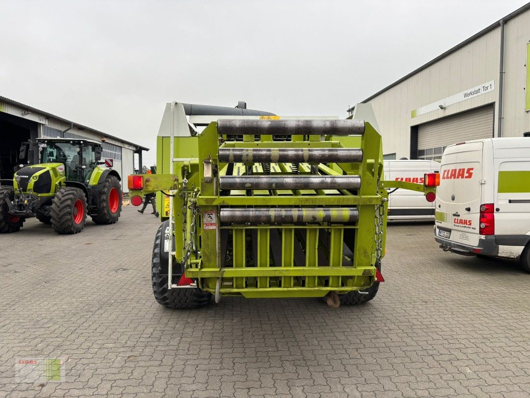 Großpackenpresse des Typs CLAAS Quadrant 2200 RC mit Vorbauhäcksler, Gebrauchtmaschine in Risum-Lindholm (Bild 17)