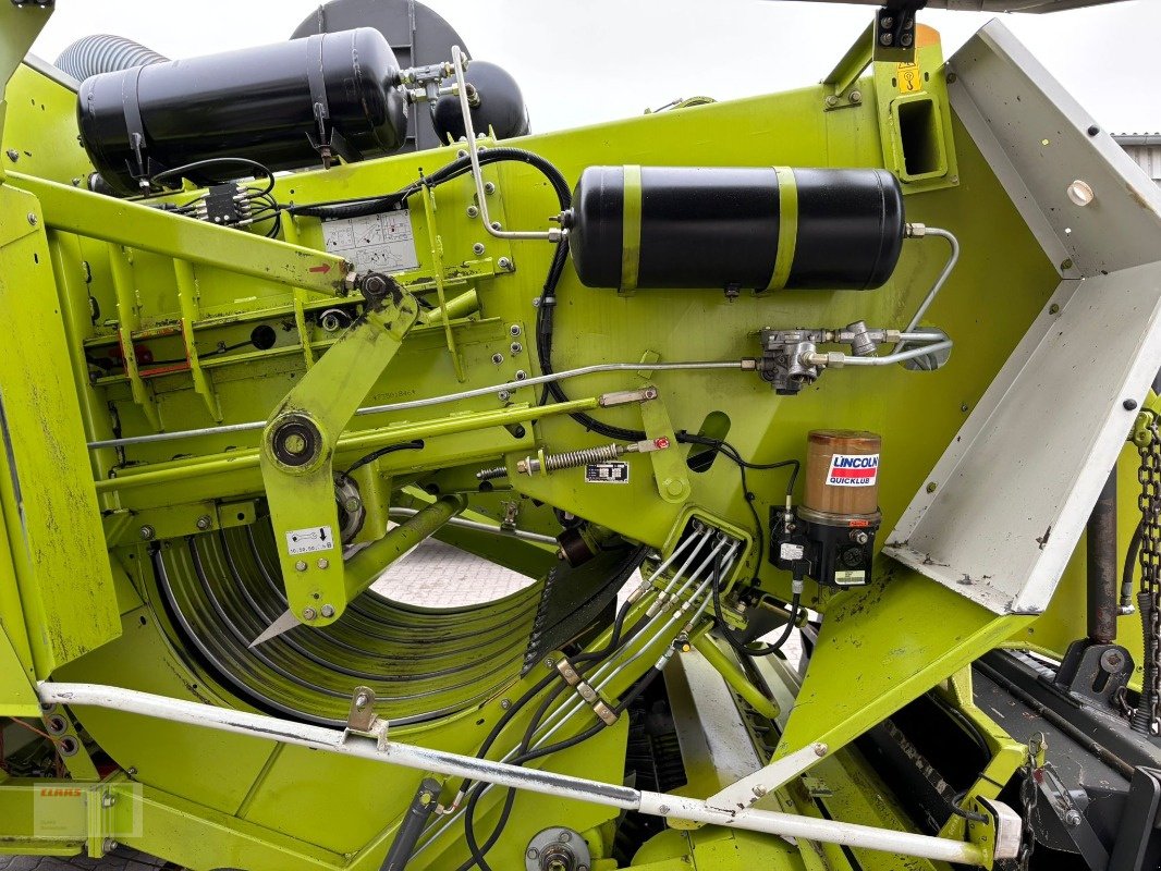 Großpackenpresse del tipo CLAAS Quadrant 2200 RC mit Vorbauhäcksler, Gebrauchtmaschine en Risum-Lindholm (Imagen 26)