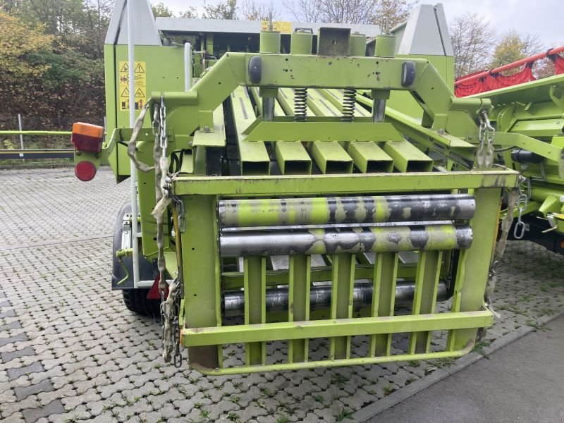 Großpackenpresse des Typs CLAAS QUADRANT 2200 RC, Gebrauchtmaschine in Schwandorf (Bild 3)