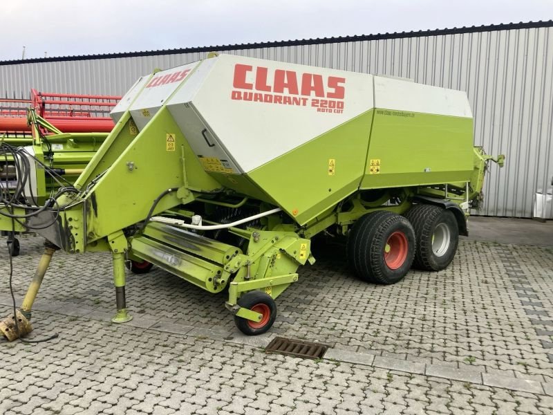 Großpackenpresse des Typs CLAAS QUADRANT 2200 RC, Gebrauchtmaschine in Schwandorf (Bild 1)