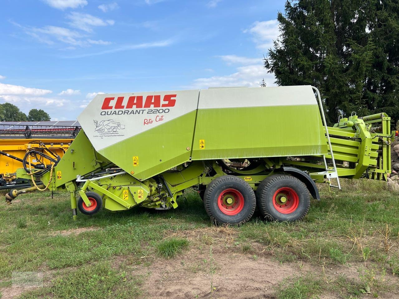 Großpackenpresse van het type CLAAS Quadrant 2200 RC, Gebrauchtmaschine in Prenzlau (Foto 2)