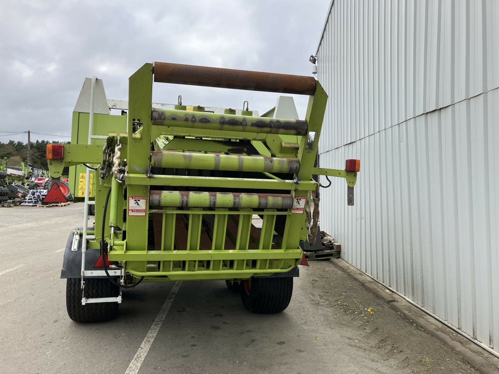 Großpackenpresse del tipo CLAAS QUADRANT 2200 RC, Gebrauchtmaschine en PLOUIGNEAU (Imagen 3)