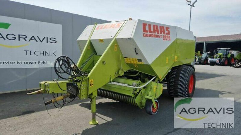 Großpackenpresse от тип CLAAS QUADRANT 2200 RC, Gebrauchtmaschine в Melle-Wellingholzhausen (Снимка 1)