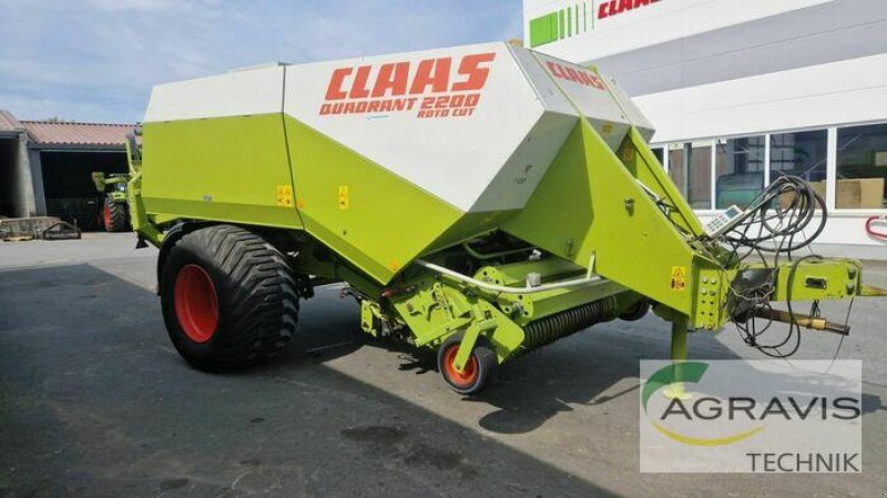 Großpackenpresse typu CLAAS QUADRANT 2200 RC, Gebrauchtmaschine w Melle-Wellingholzhausen (Zdjęcie 2)