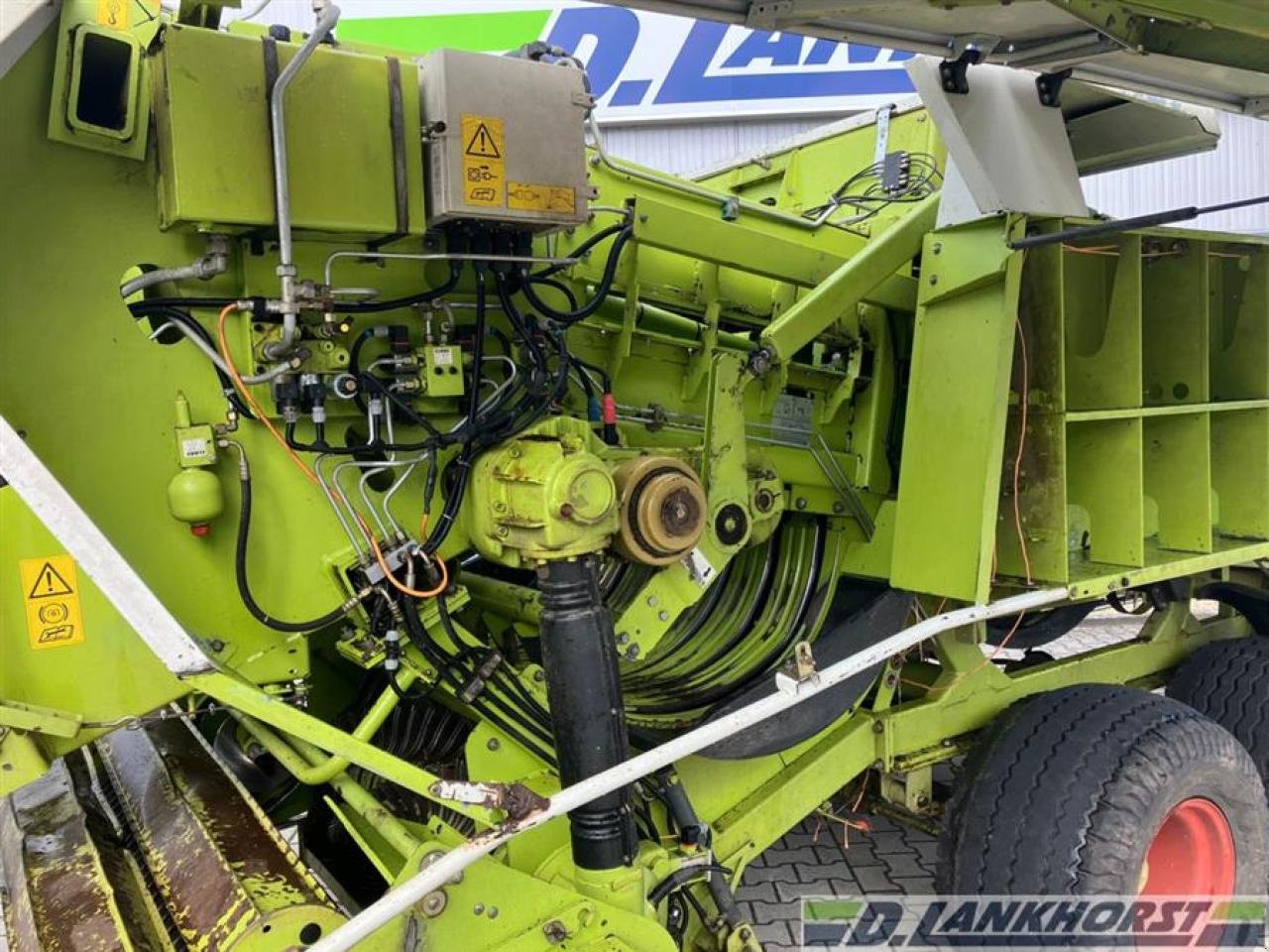 Großpackenpresse des Typs CLAAS Quadrant 2200 RC, Gebrauchtmaschine in Klein Berßen (Bild 4)