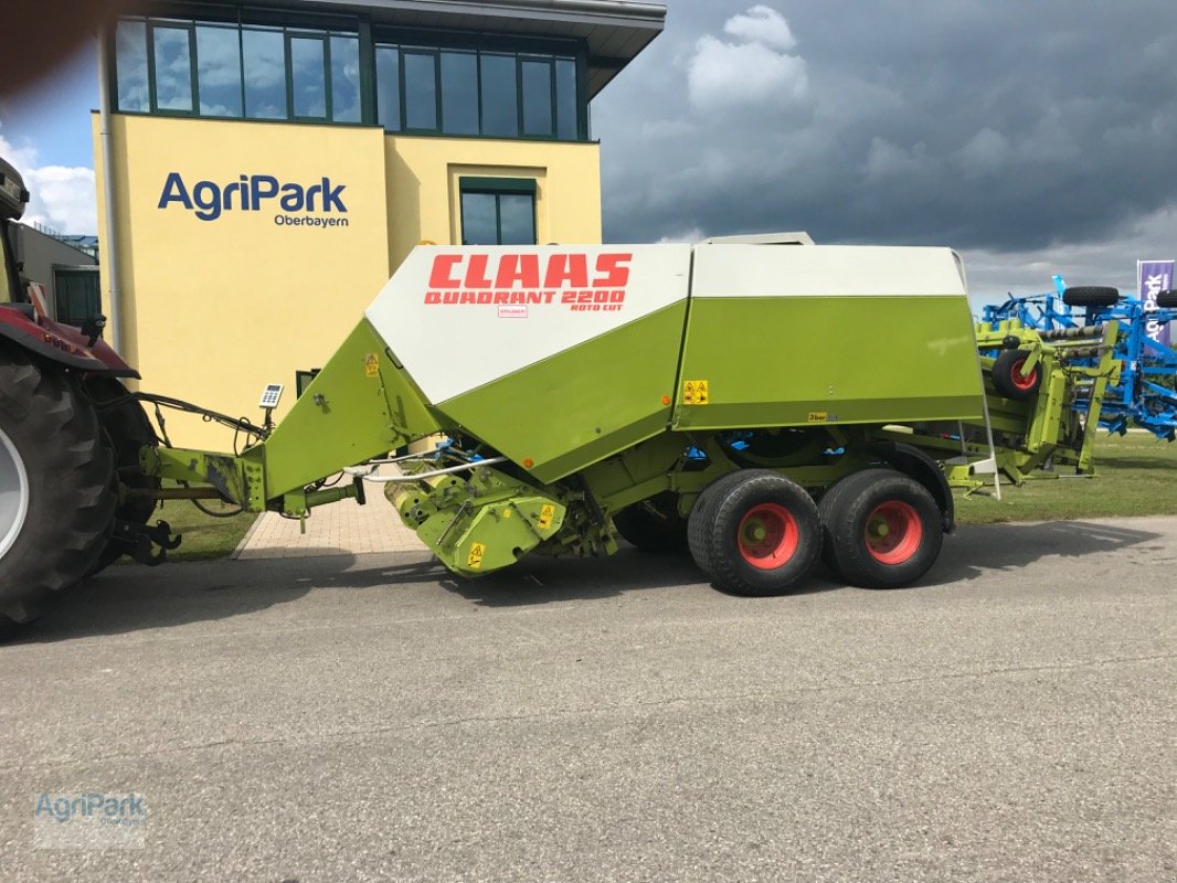 Großpackenpresse del tipo CLAAS QUADRANT 2200 ROTO CUT, Gebrauchtmaschine en Kirchdorf (Imagen 1)