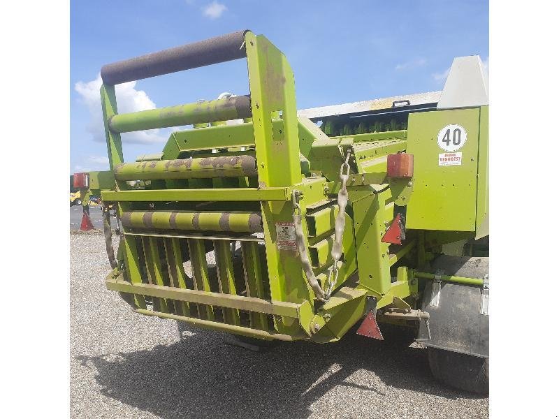 Großpackenpresse du type CLAAS QUADRANT 2200, Gebrauchtmaschine en HERLIN LE SEC (Photo 4)