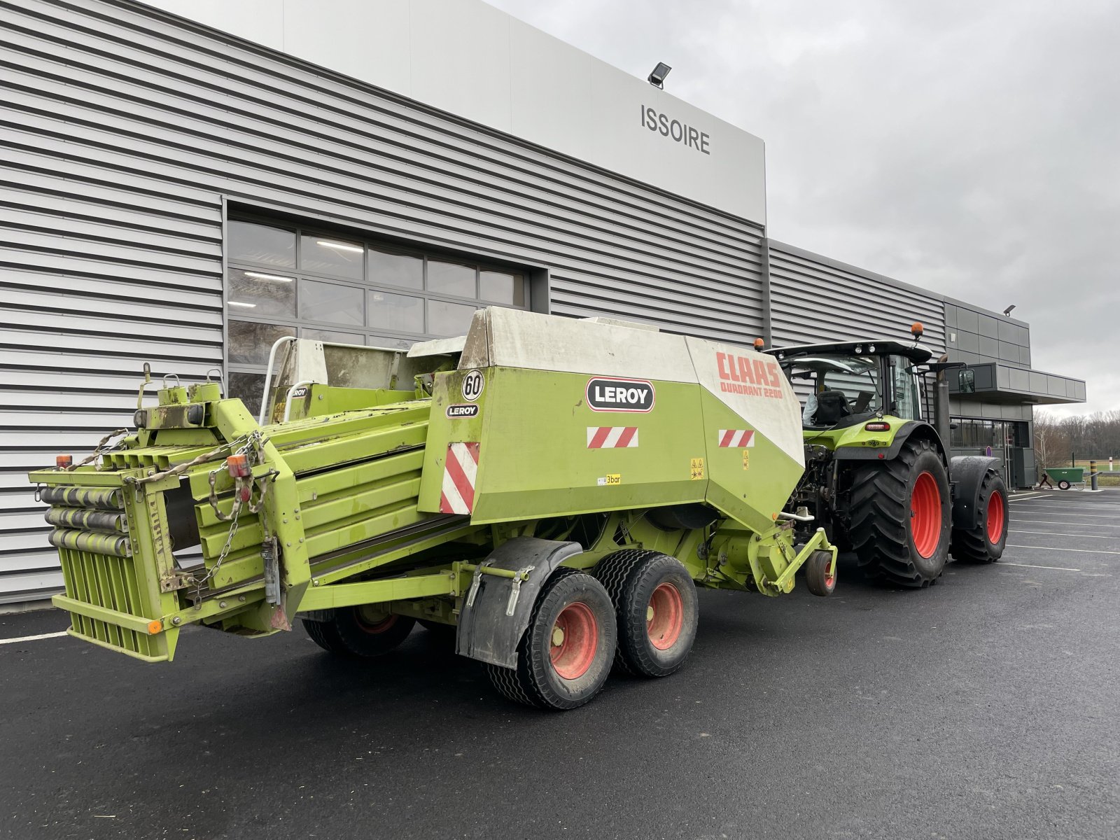 Großpackenpresse typu CLAAS QUADRANT 2200, Gebrauchtmaschine v Gannat (Obrázok 4)