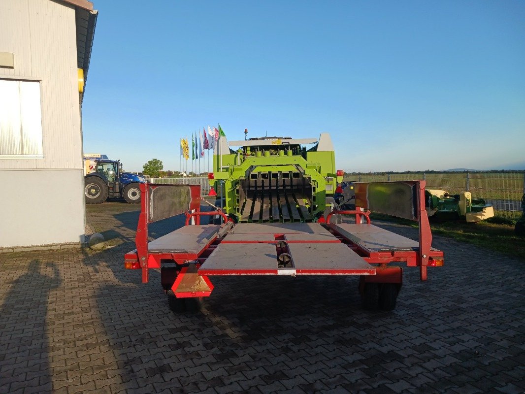 Großpackenpresse van het type CLAAS Quadrant 2200, Gebrauchtmaschine in Ebersbach (Foto 4)