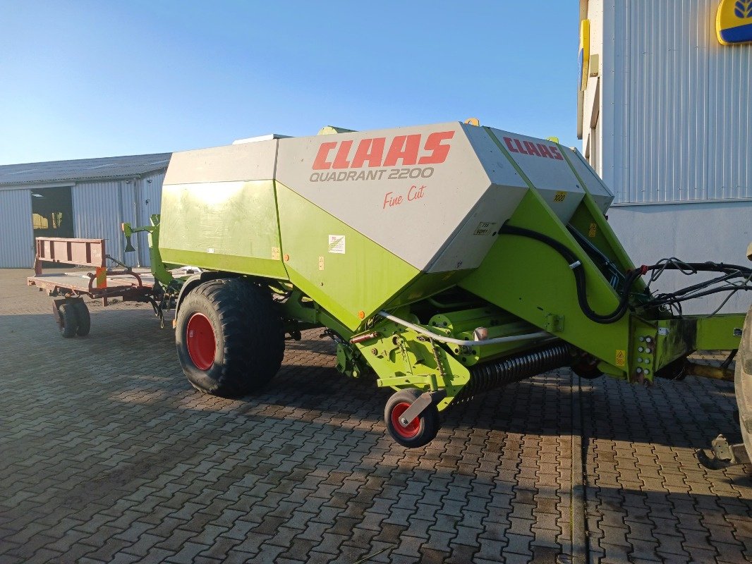 Großpackenpresse des Typs CLAAS Quadrant 2200, Gebrauchtmaschine in Ebersbach (Bild 5)