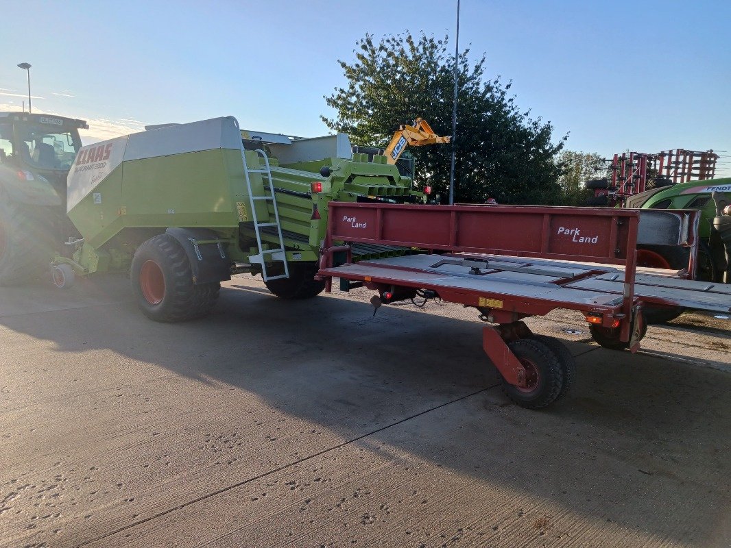 Großpackenpresse des Typs CLAAS Quadrant 2200, Gebrauchtmaschine in Ebersbach (Bild 3)