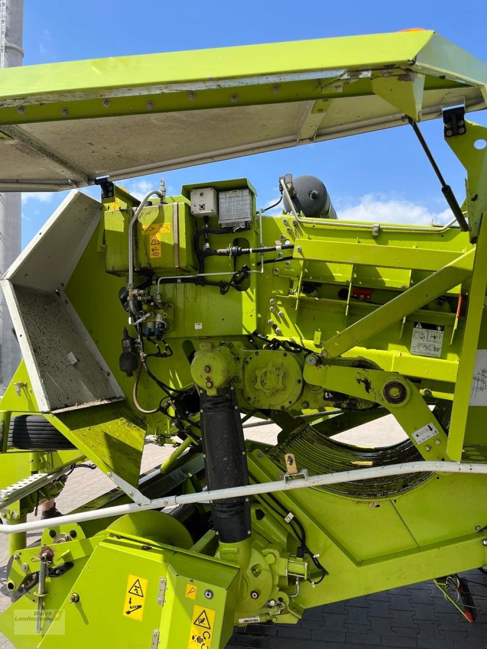 Großpackenpresse des Typs CLAAS Quadrant 2200, Gebrauchtmaschine in Schora (Bild 13)