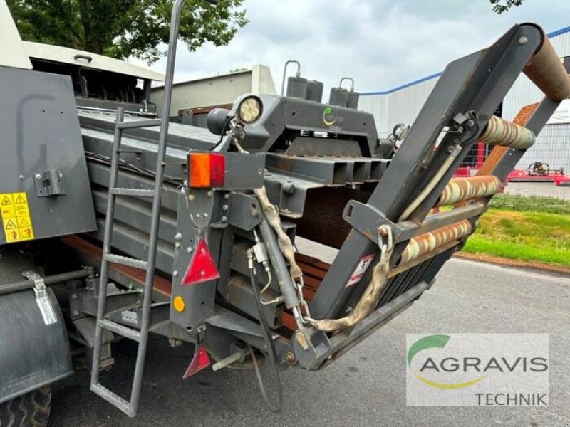 Großpackenpresse van het type CLAAS QUADRANT 3200 FC T TANDEMACHSE, Gebrauchtmaschine in Meppen (Foto 16)