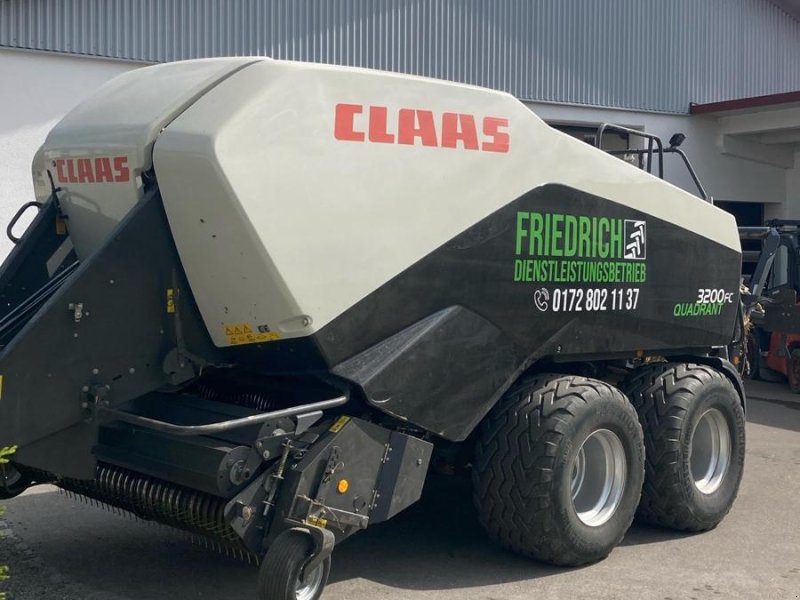 Großpackenpresse типа CLAAS Quadrant 3200 FC Tandem, Gebrauchtmaschine в Allershausen (Фотография 1)