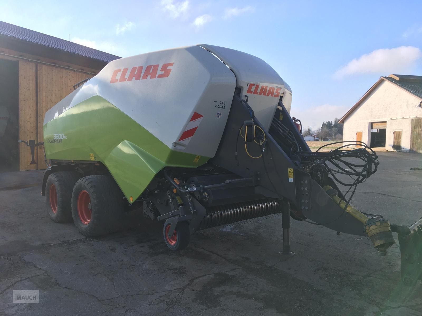 Großpackenpresse tip CLAAS Quadrant 3200 FC, Gebrauchtmaschine in Burgkirchen (Poză 3)