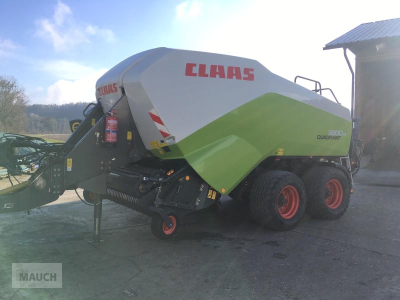 Großpackenpresse tip CLAAS Quadrant 3200 FC, Gebrauchtmaschine in Burgkirchen (Poză 1)