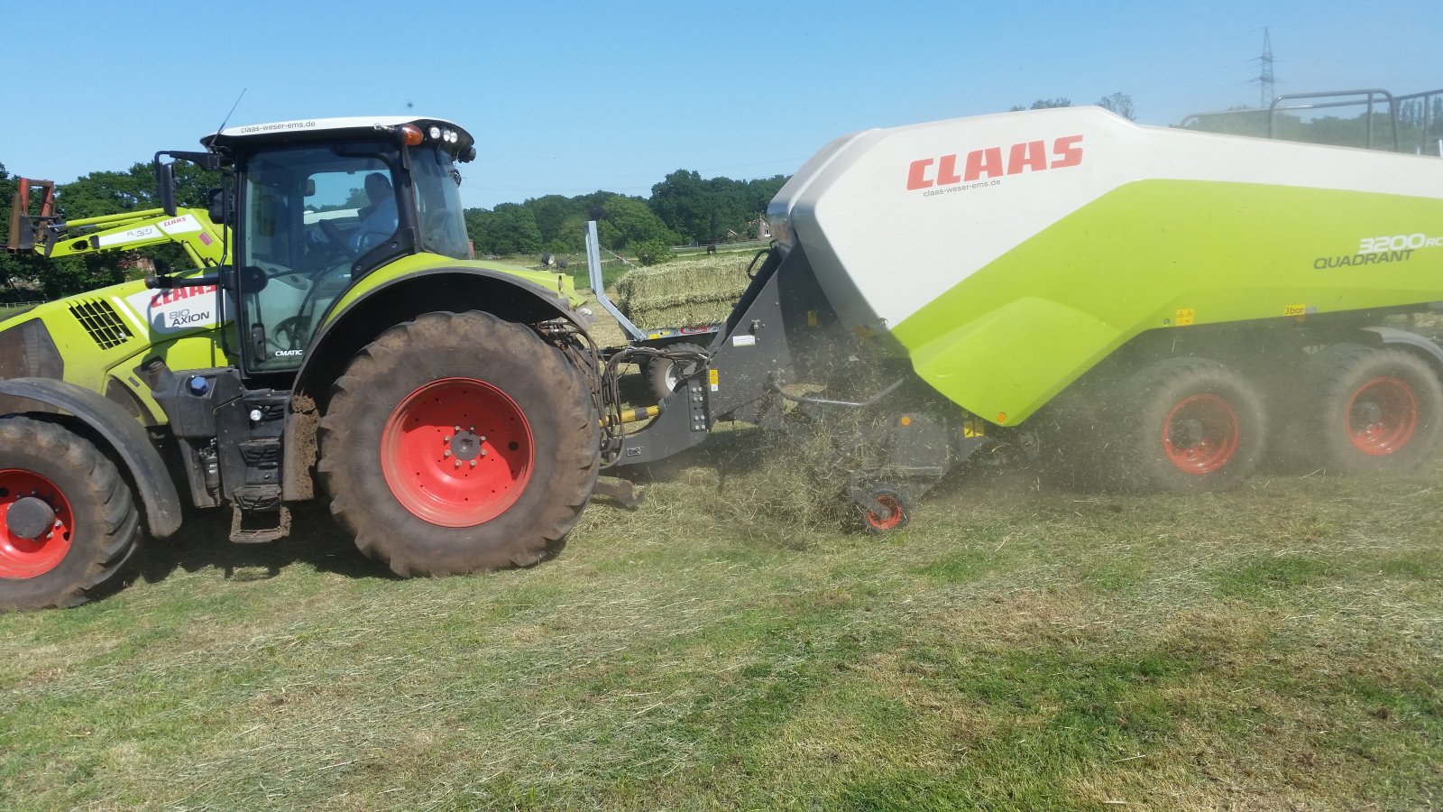 Großpackenpresse типа CLAAS Quadrant 3200 RC Tandem, Gebrauchtmaschine в Oldenburg (Фотография 1)