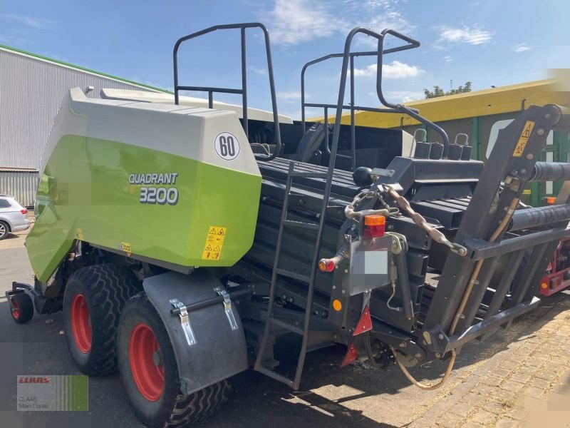 Großpackenpresse tip CLAAS QUADRANT 3200 RC, Gebrauchtmaschine in Vohburg (Poză 4)