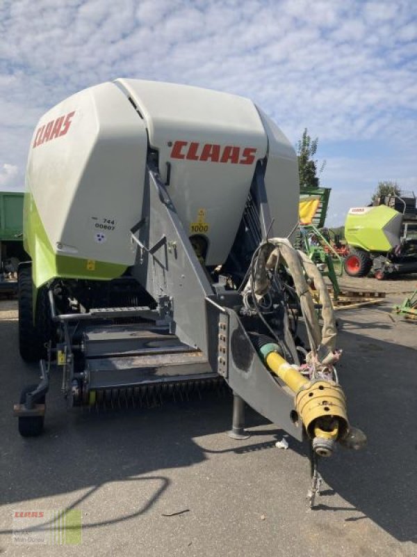 Großpackenpresse des Typs CLAAS QUADRANT 3200 RC, Gebrauchtmaschine in Werneck (Bild 1)