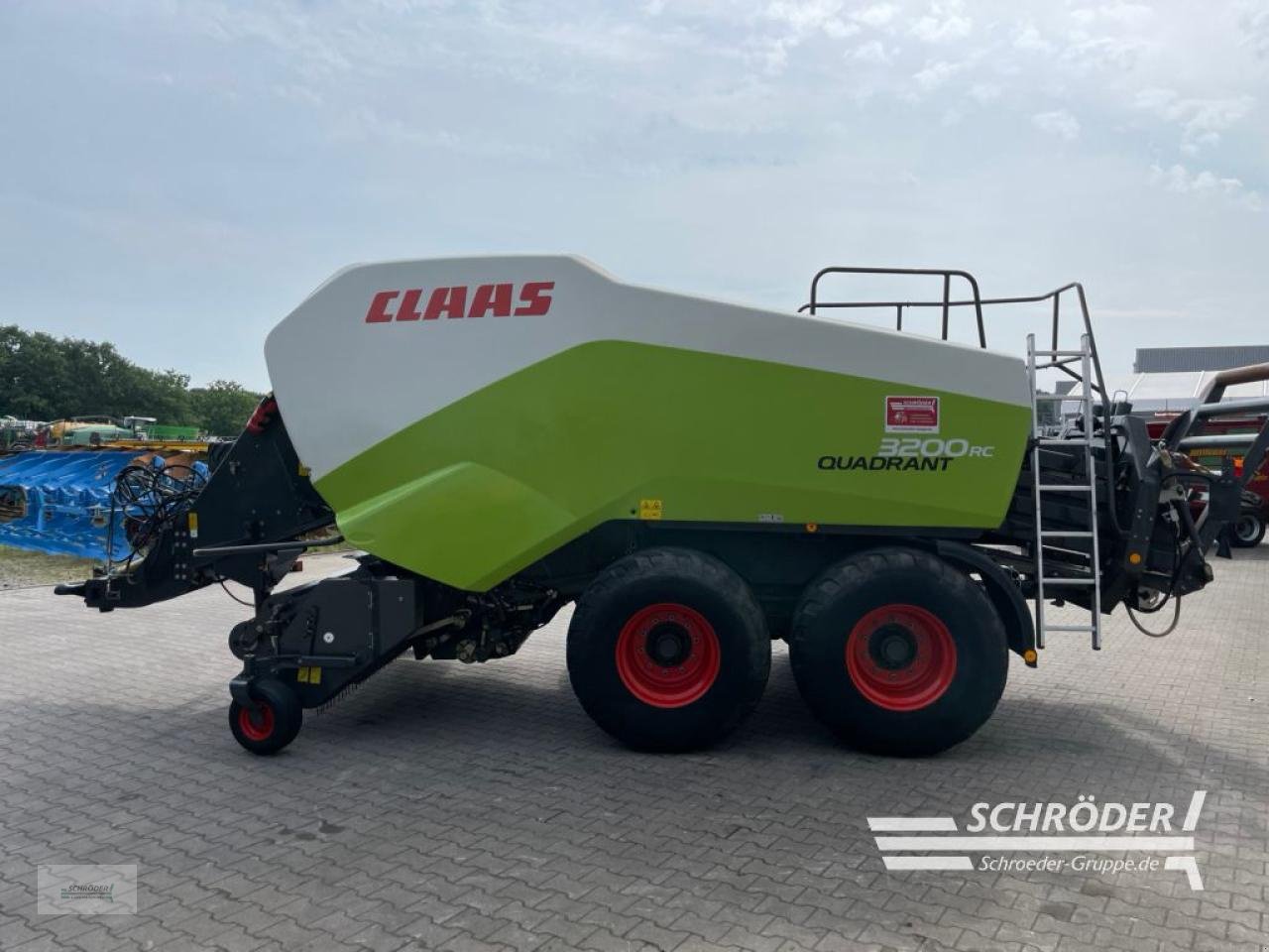 Großpackenpresse typu CLAAS QUADRANT 3200 RC, Gebrauchtmaschine v Wildeshausen (Obrázek 4)