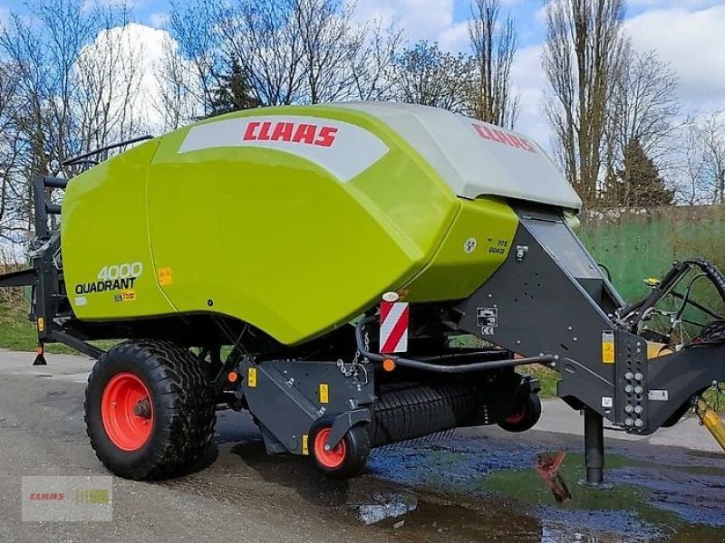 Großpackenpresse del tipo CLAAS Quadrant 4000, Gebrauchtmaschine en Schwülper