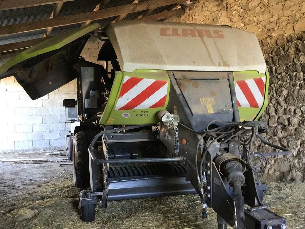 Großpackenpresse van het type CLAAS Quadrant 4000, Gebrauchtmaschine in SAINTE GENEVIEVE SUR AGENCE (Foto 2)