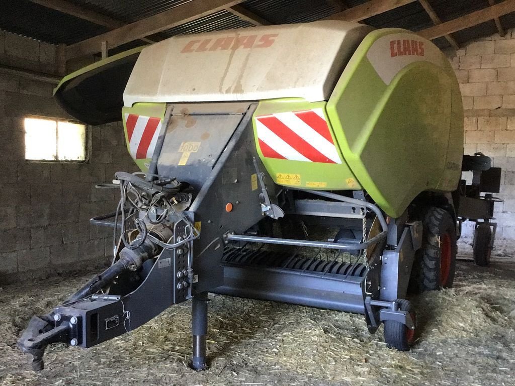 Großpackenpresse typu CLAAS Quadrant 4000, Gebrauchtmaschine w SAINTE GENEVIEVE SUR AGENCE (Zdjęcie 1)