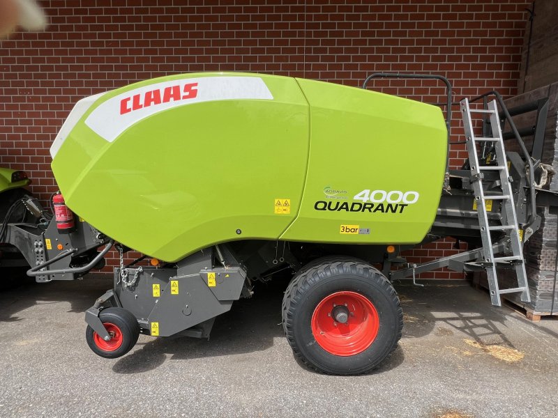 Großpackenpresse typu CLAAS Quadrant 4000, Gebrauchtmaschine v Georgsmarienhütte (Obrázek 1)