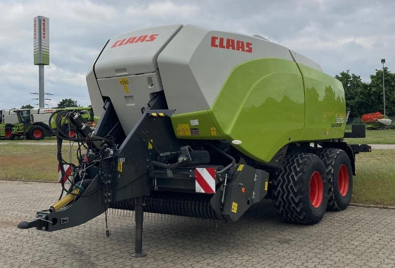 Großpackenpresse des Typs CLAAS QUADRANT 5200 FC T+ST, Gebrauchtmaschine in Hockenheim (Bild 1)