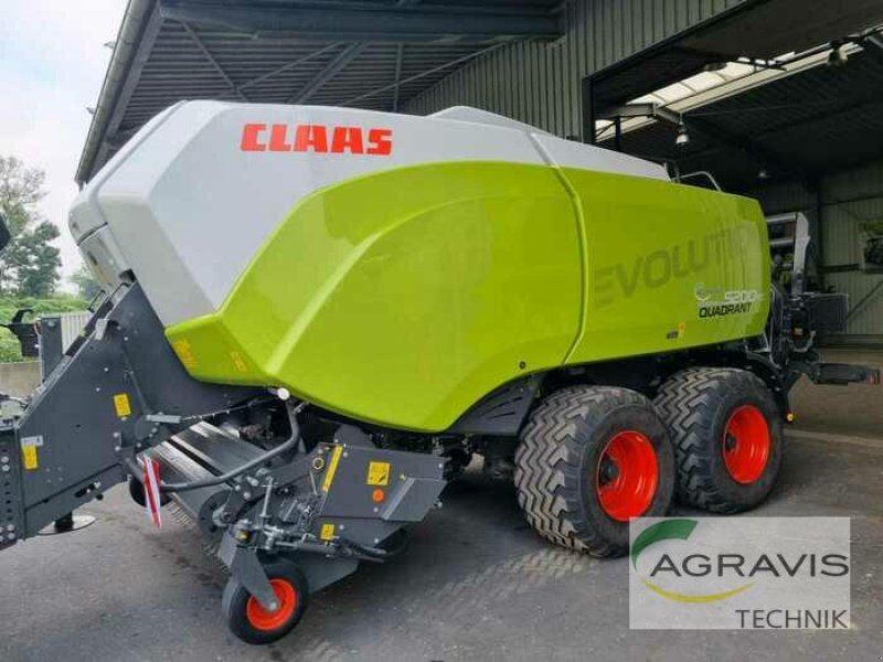 Großpackenpresse typu CLAAS QUADRANT 5200 FC TA, Neumaschine v Lage (Obrázok 2)