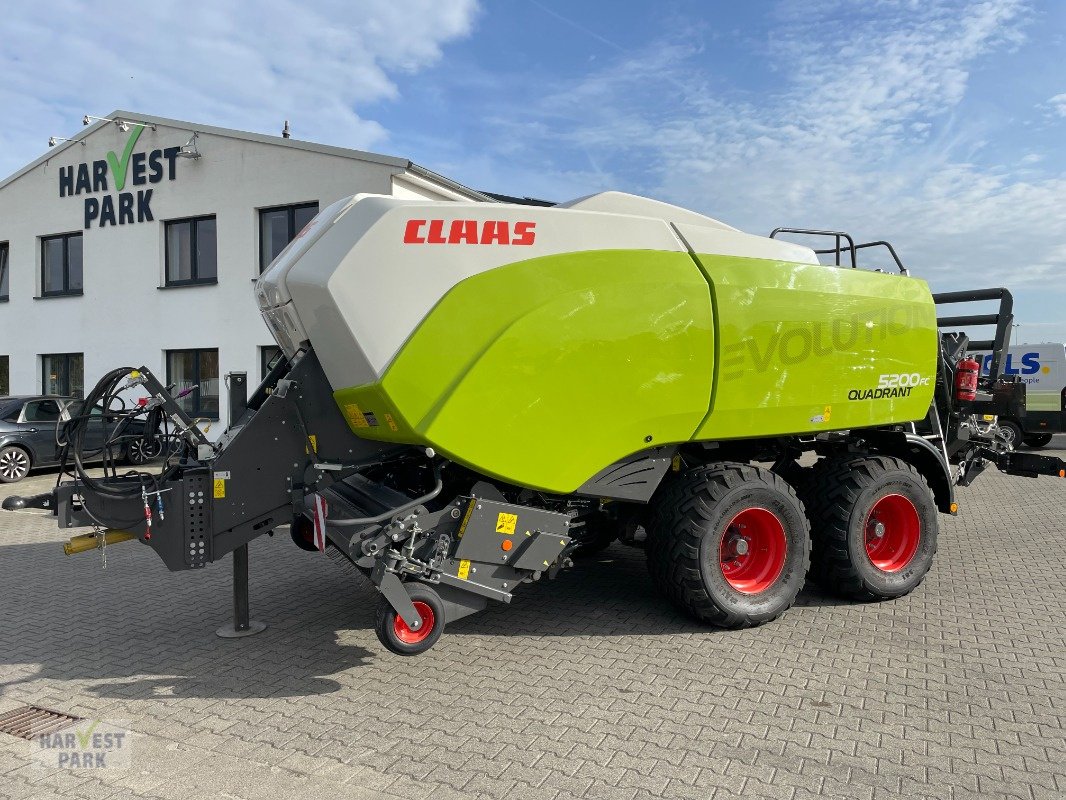 Großpackenpresse du type CLAAS Quadrant 5200 FC *Top Preis*, Gebrauchtmaschine en Emsbüren (Photo 11)