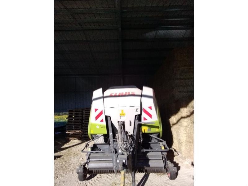 Großpackenpresse tip CLAAS QUADRANT 5200 FC, Gebrauchtmaschine in ANTIGNY (Poză 1)