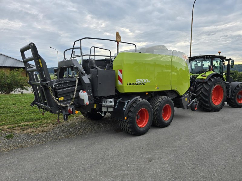 Großpackenpresse van het type CLAAS Quadrant 5200 FC, Gebrauchtmaschine in Naklo (Foto 1)