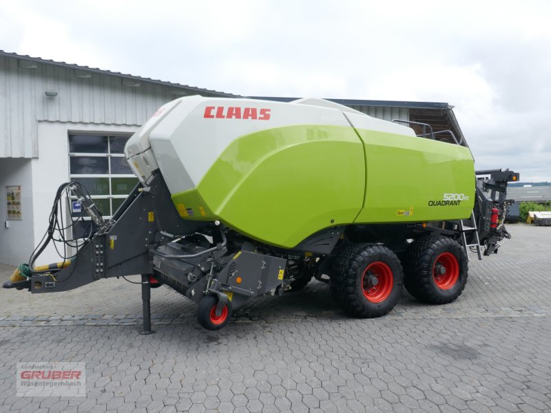 Großpackenpresse des Typs CLAAS Quadrant 5200 FC, Gebrauchtmaschine in Dorfen (Bild 1)