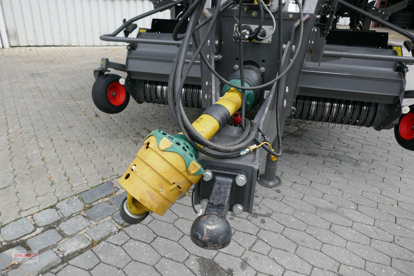 Großpackenpresse des Typs CLAAS Quadrant 5200 FC, Gebrauchtmaschine in Dorfen (Bild 15)