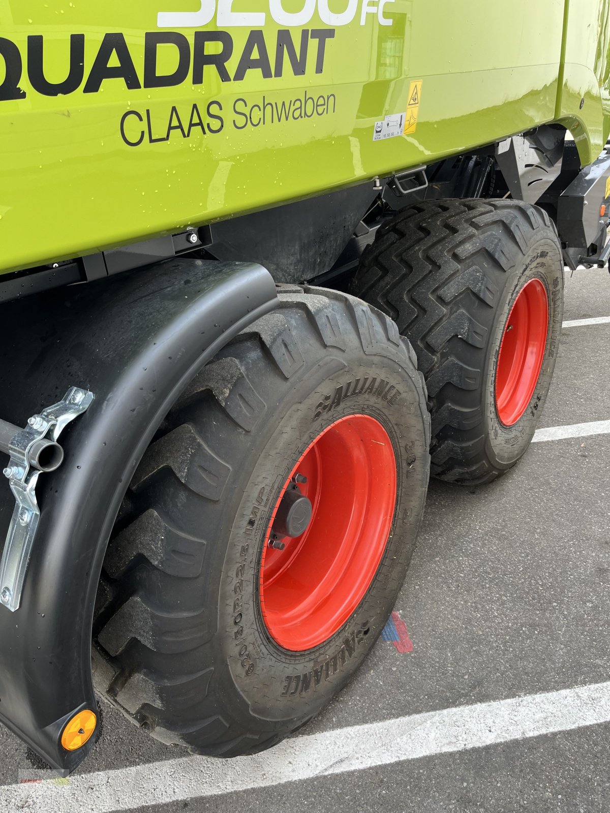 Großpackenpresse van het type CLAAS Quadrant 5200 FC, Gebrauchtmaschine in Langenau (Foto 13)