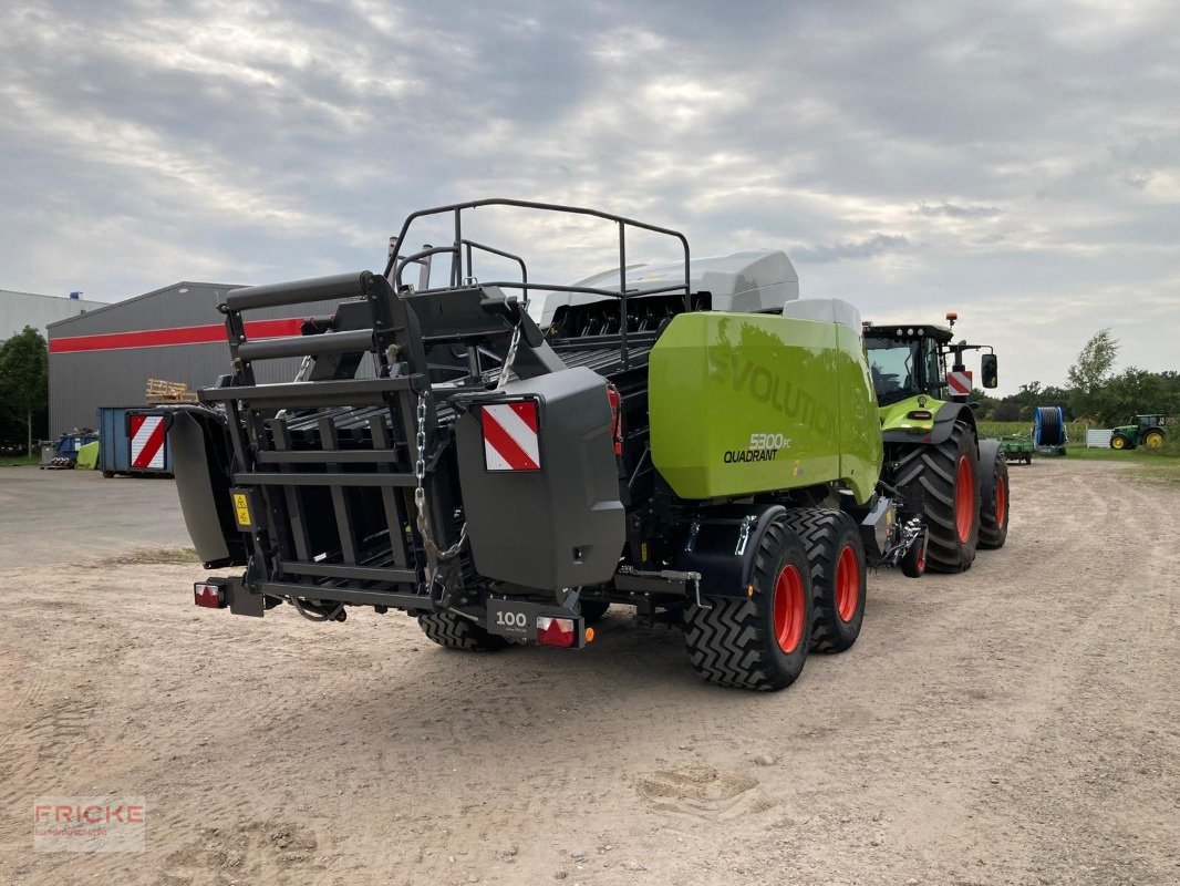 Großpackenpresse des Typs CLAAS Quadrant 5300 Evolution FC Tandem, Neumaschine in Bockel - Gyhum (Bild 4)