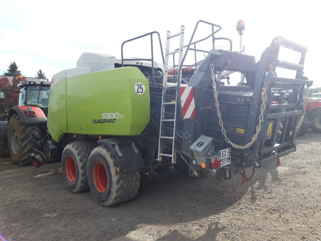 Großpackenpresse typu CLAAS QUADRANT 5300 FC T, Gebrauchtmaschine w BRAS SUR MEUSE (Zdjęcie 4)